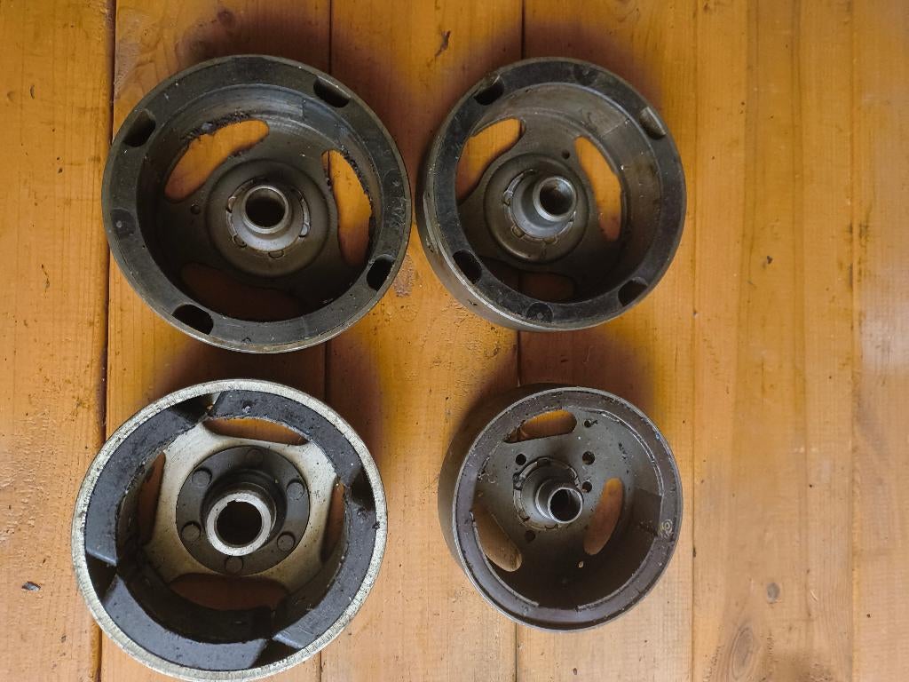 Tomos Vliegwiel (en), Ophalen of Verzenden, Gebruikt, Blok