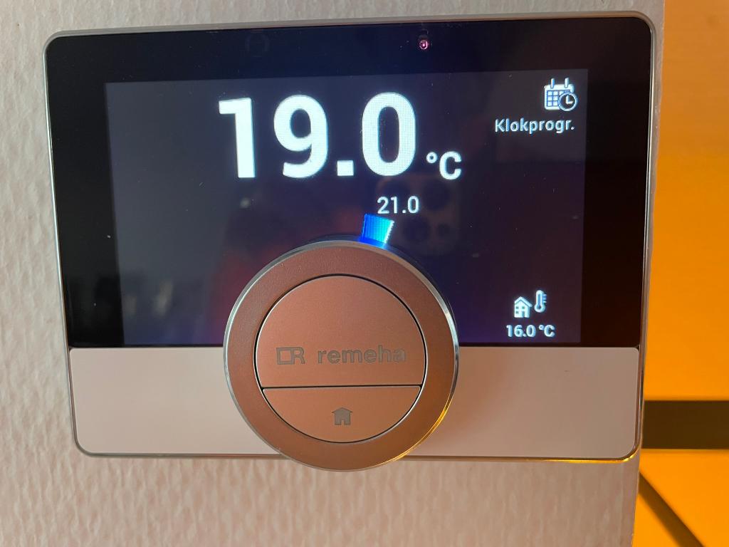Remeha eTwist kamerthermostaat, Doe-het-zelf en Verbouw, Thermostaten, Ophalen of Verzenden, Slimme thermostaat, Zo goed als nieuw