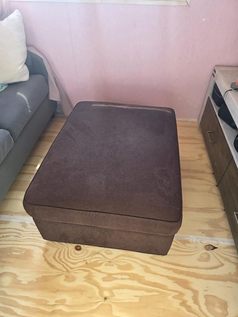 IKEA Voetenbank met Opbergruimte, Huis en Inrichting, Banken | Voetenbanken en Poefen, Ophalen, 75 tot 100 cm, Zo goed als nieuw