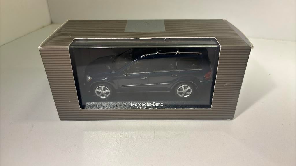 Mercedes benz gl klasse bleu minichamps 1.43, Auto, Ophalen of Verzenden, MiniChamps, A