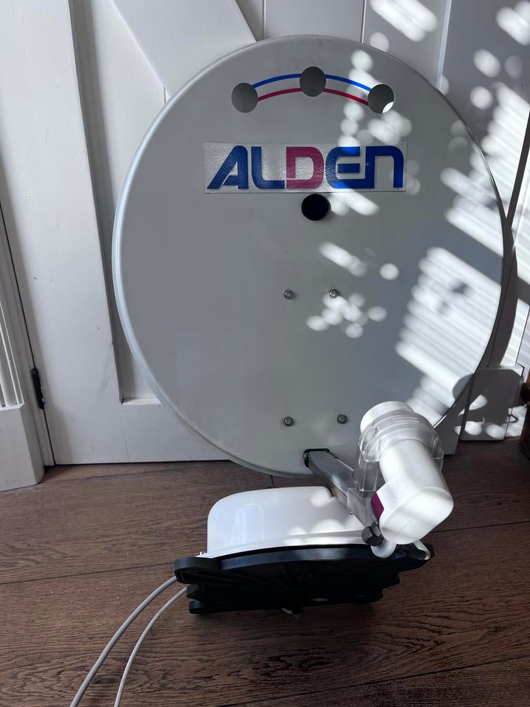 Alden satelliet schotel zonder ontvanger, Audio, Tv en Foto, Schotelantennes, Ophalen, Gebruikt, (Schotel)antenne, Overige merken