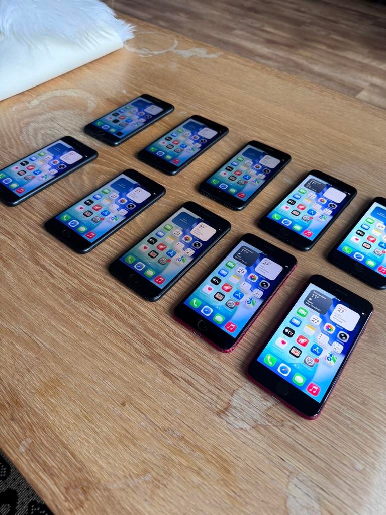 Apple iPhone SE 2022 (3e generatie) - 64GB - Midnight, Blauw, 1 park way apple, Ophalen of Verzenden, Zo goed als nieuw