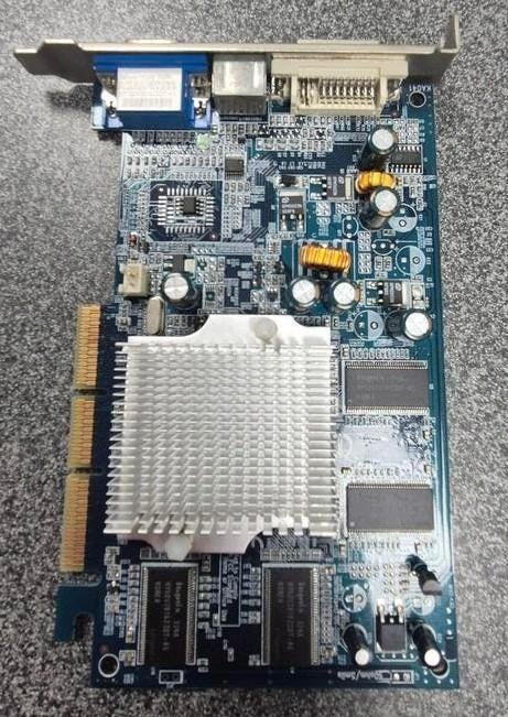 Nvidia Geforce FX5200 videokaart - AGP, Gebruikt, Overige soorten, Ophalen of Verzenden, DVI