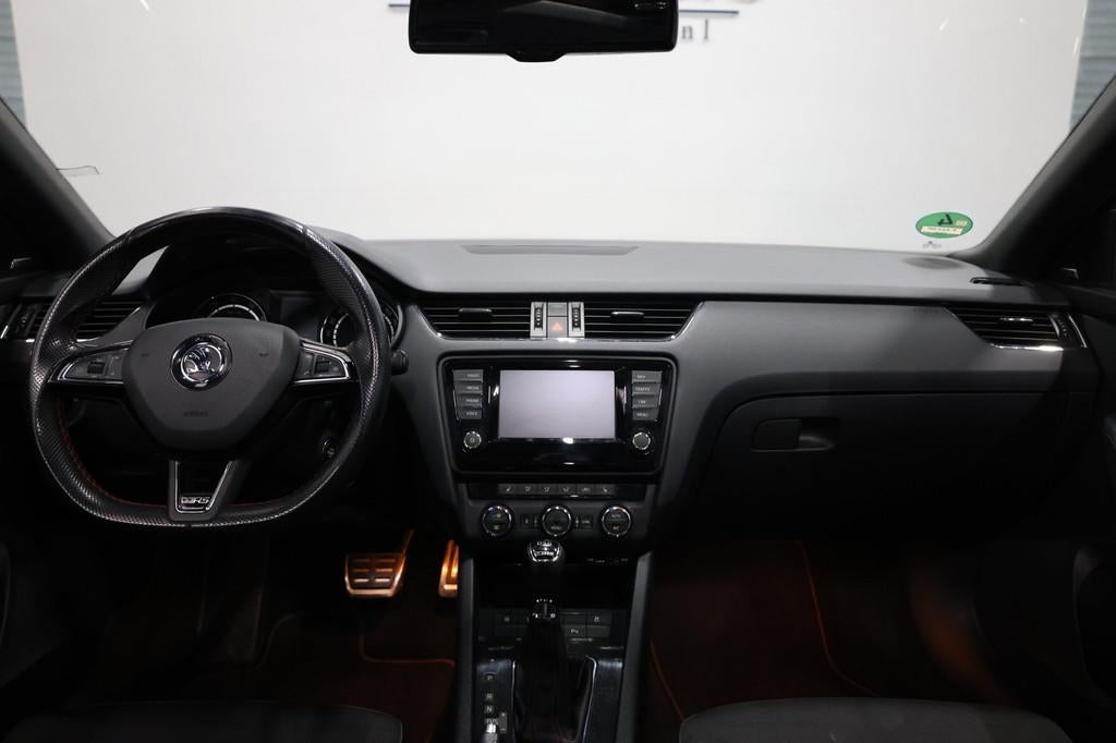 Skoda Octavia Combi 2.0 TSI RS 220+PK LED/PANO/HALF LEDER+S., Gebruikt, Euro 6, 4 cilinders, 1984 cc