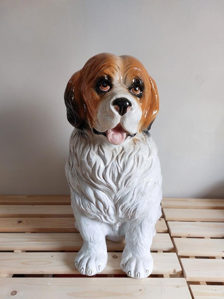 Sint bernard 60 cm hoog keramiek, Verzamelen, Beelden en Beeldjes, Ophalen of Verzenden, Zo goed als nieuw, Dier