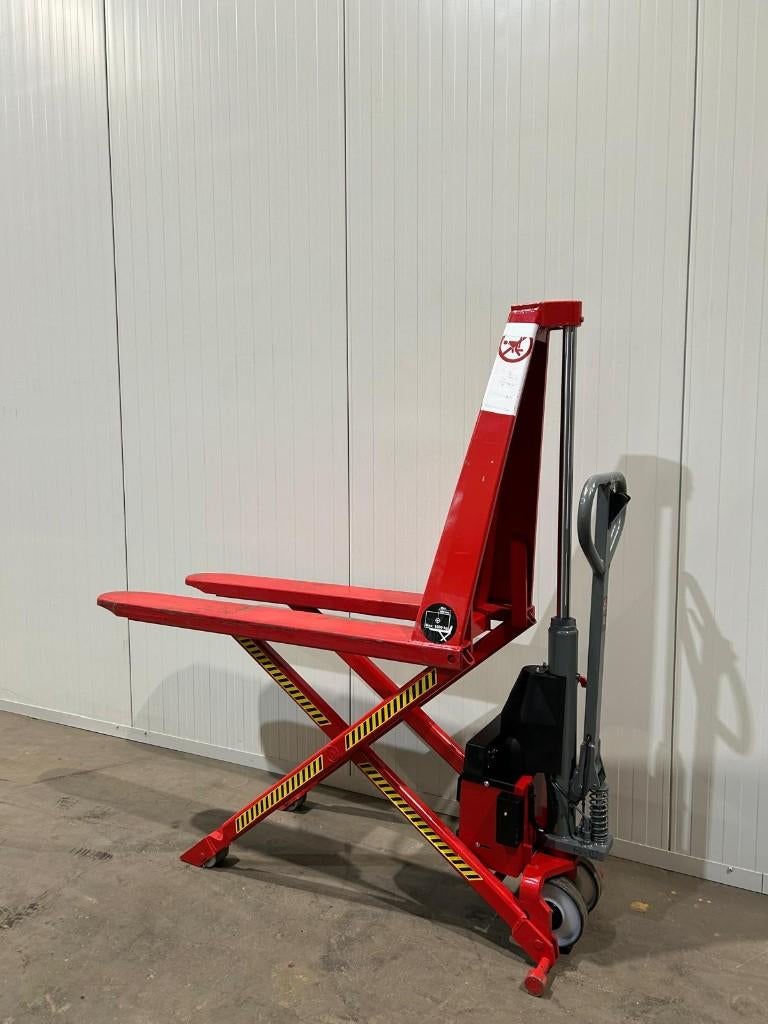 Schaarlift elektrisch - pompwagen - palletwagen - 2021., Ophalen, Gebruikt