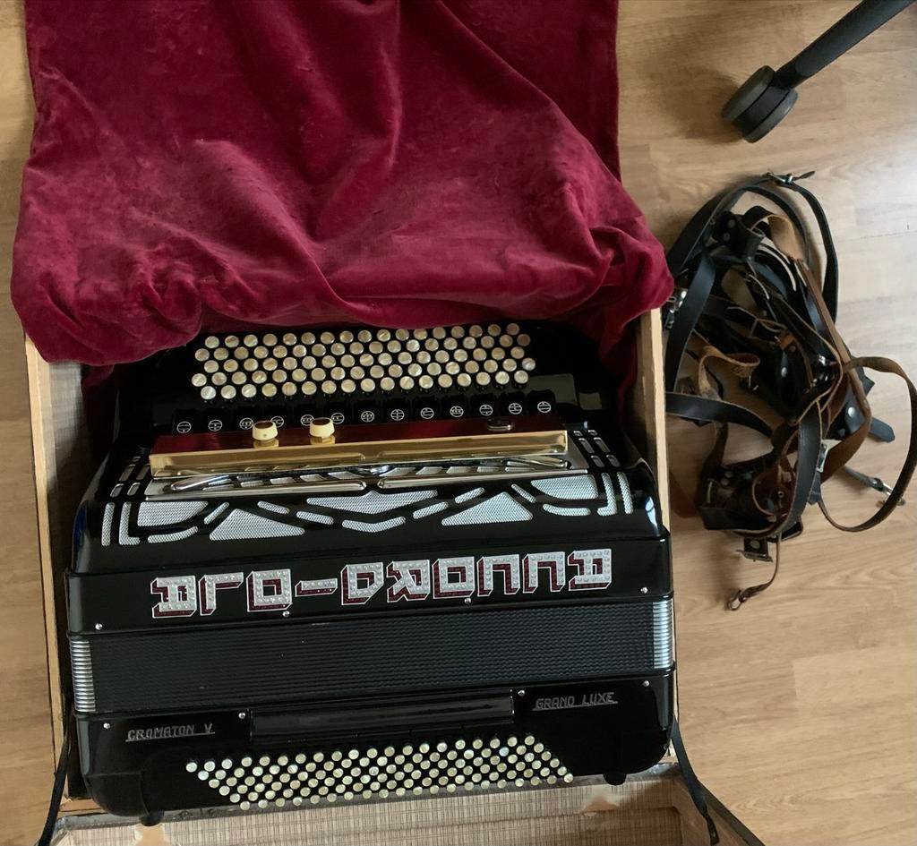 Accordeon - Accordiola Cromation V Grand Luxe, Muziek en Instrumenten, Accordeons, Met koffer, Ophalen of Verzenden, Knopaccordeon