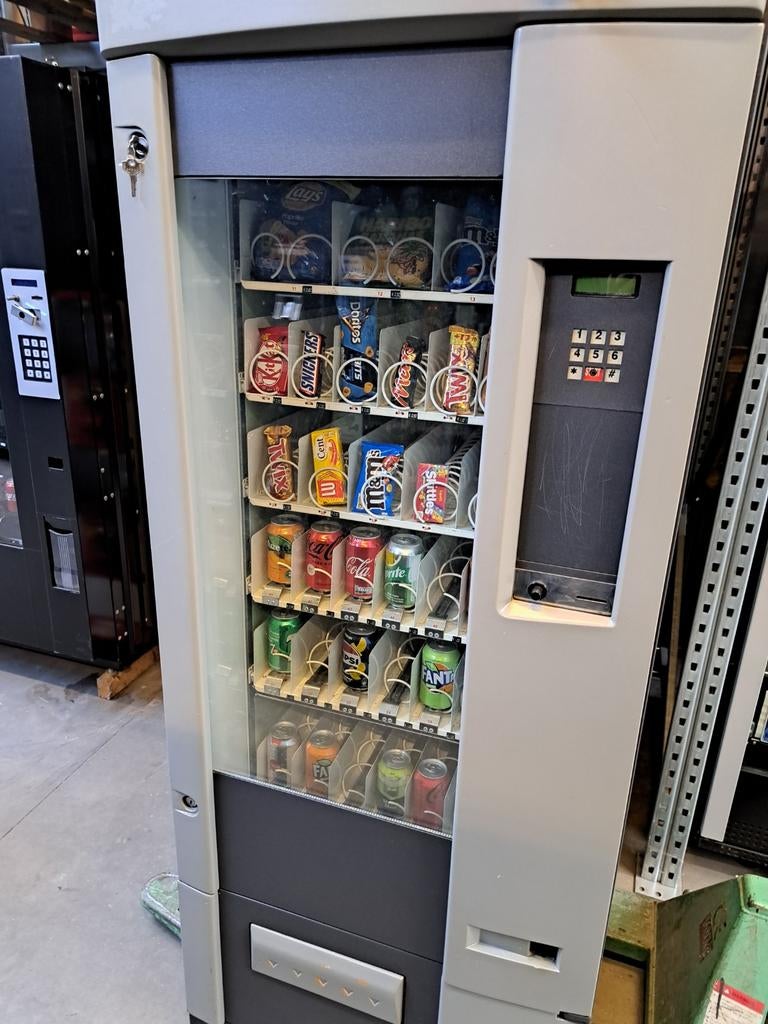 Combi automaat compact model gekoeld, Ophalen, Gebruikt