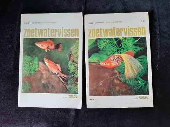 Zoetwatervissen jaren 60 Rizla plaatjesalbum 2 delen, Ophalen of Verzenden, Gelezen