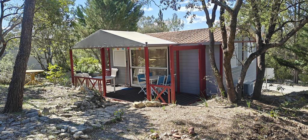 Te koop, goed onderhouden chalet in Zuid-Frankrijk, Vakantie, Vakantiehuizen | Frankrijk, 5 personen, Airconditioning, Recreatiepark