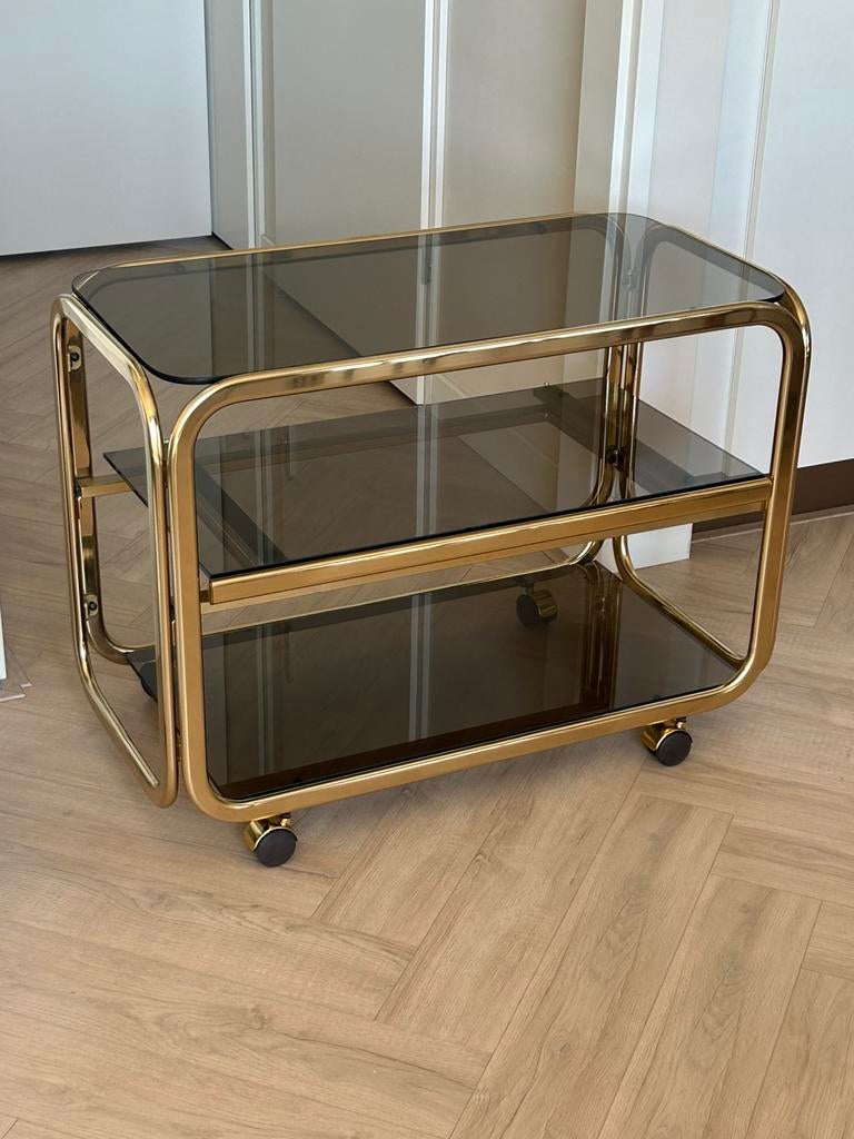 Vintage serveerwagen/trolley/tafel goud messing rookglas, Huis en Inrichting, Tafels | Bijzettafels, Gebruikt, Rechthoekig, 60 cm of meer