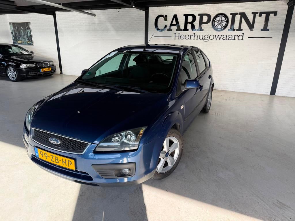 Ford Focus 1.6-16V Futura 5Deurs Airco Lm velgen Trekhaak NA, 1596 cc, Gebruikt, 4 cilinders, 620 kg