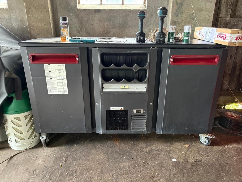 Koelbar / bier, Wijn- en frisdrank houder te huur 35,=, Ophalen of Verzenden, Overige