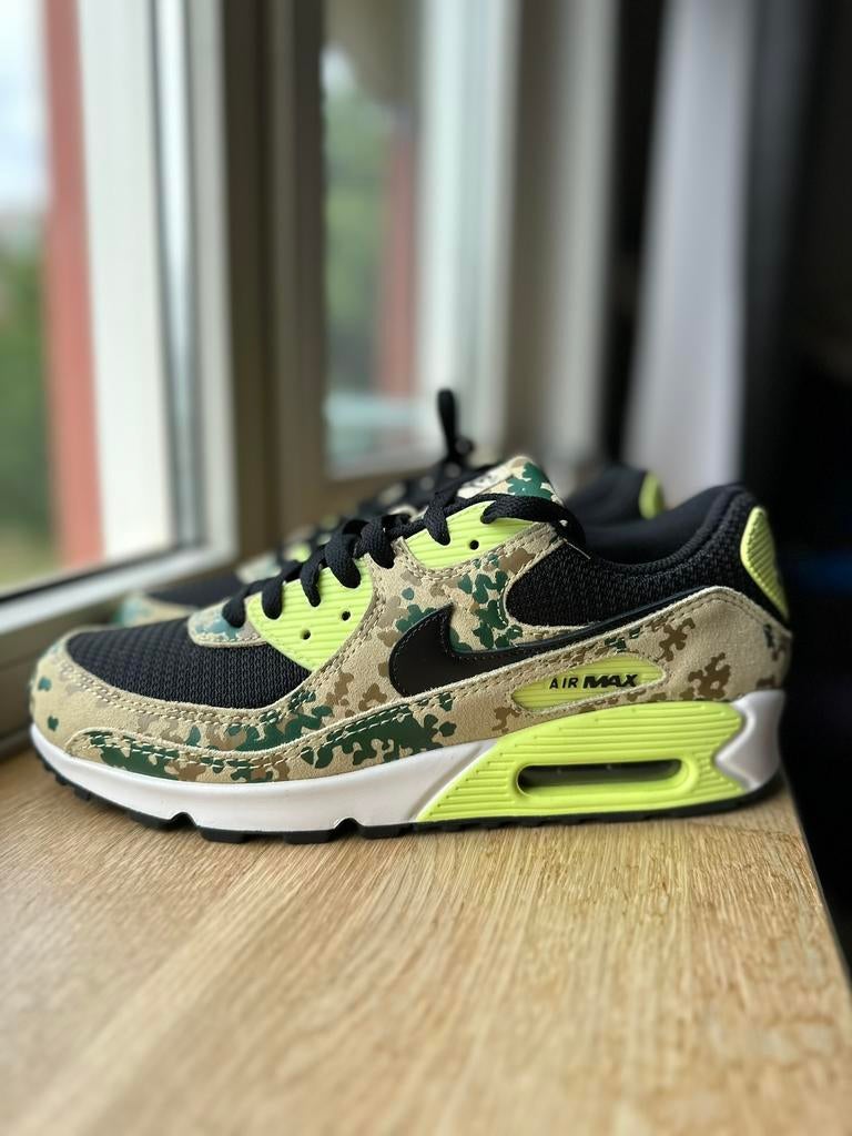 Nieuwe Nike Air Max 90 camo pack - maat 44, Overige kleuren, Nieuw, Ophalen of Verzenden, Sneakers of Gympen