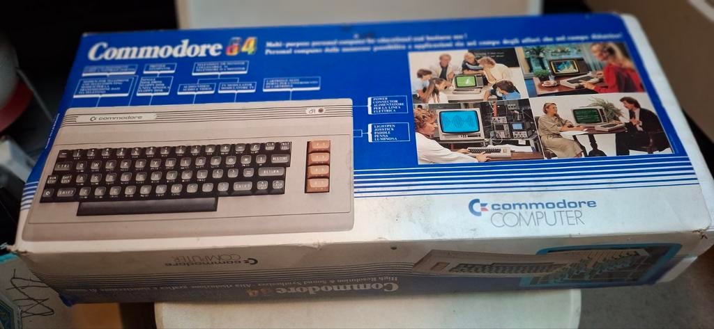 Commodore 64 .  Met data recorder evt cassettes., Computers en Software, Vintage Computers, Ophalen of Verzenden