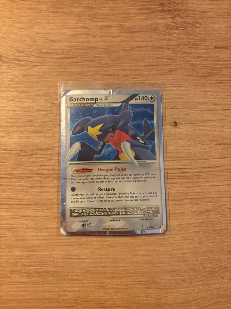 Garchomp Pokémon Kaart - Beschadigd, Ophalen of Verzenden, Gebruikt, Losse kaart