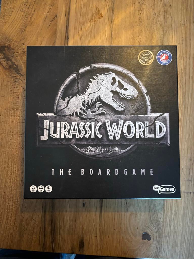 Jurassic World Bordspel, Hobby en Vrije tijd, Gezelschapsspellen | Bordspellen, Drie of vier spelers, Ophalen of Verzenden, Zo goed als nieuw