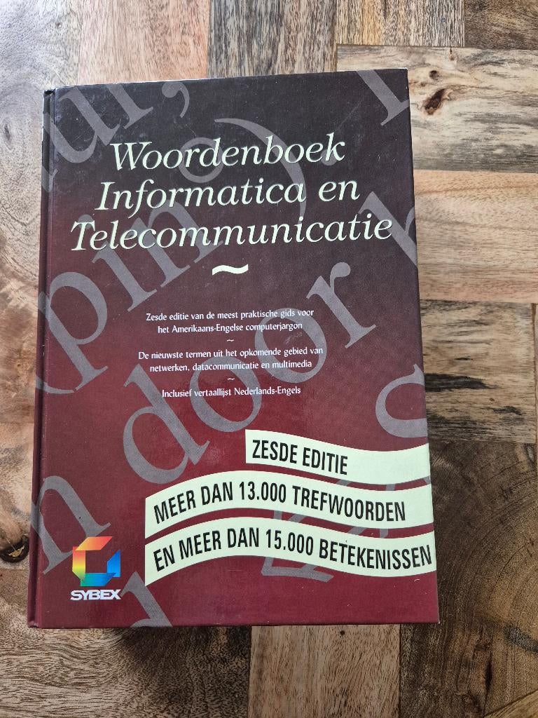 informatica en telecommunicatie woordenboek, Boeken, Programmeertaal of Theorie, Diverse, Ophalen of Verzenden, Zo goed als nieuw