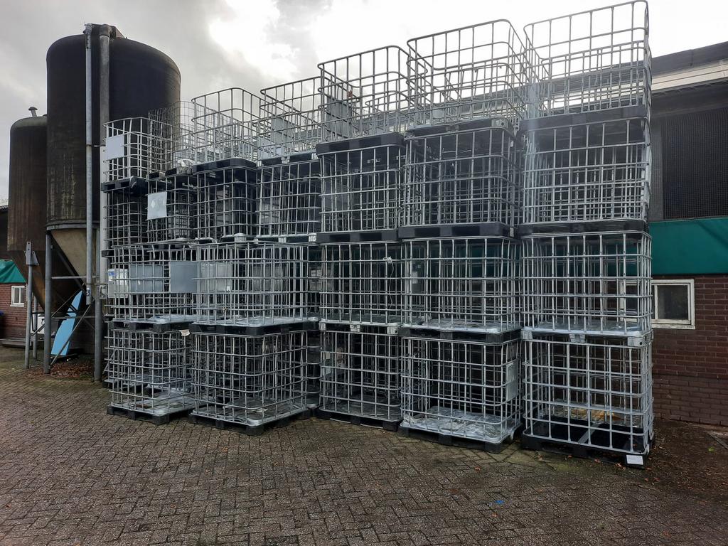 Ibc kratten/ ibc kooien, 100 cm of meer, 60 cm of meer, Ophalen of Verzenden, Zo goed als nieuw