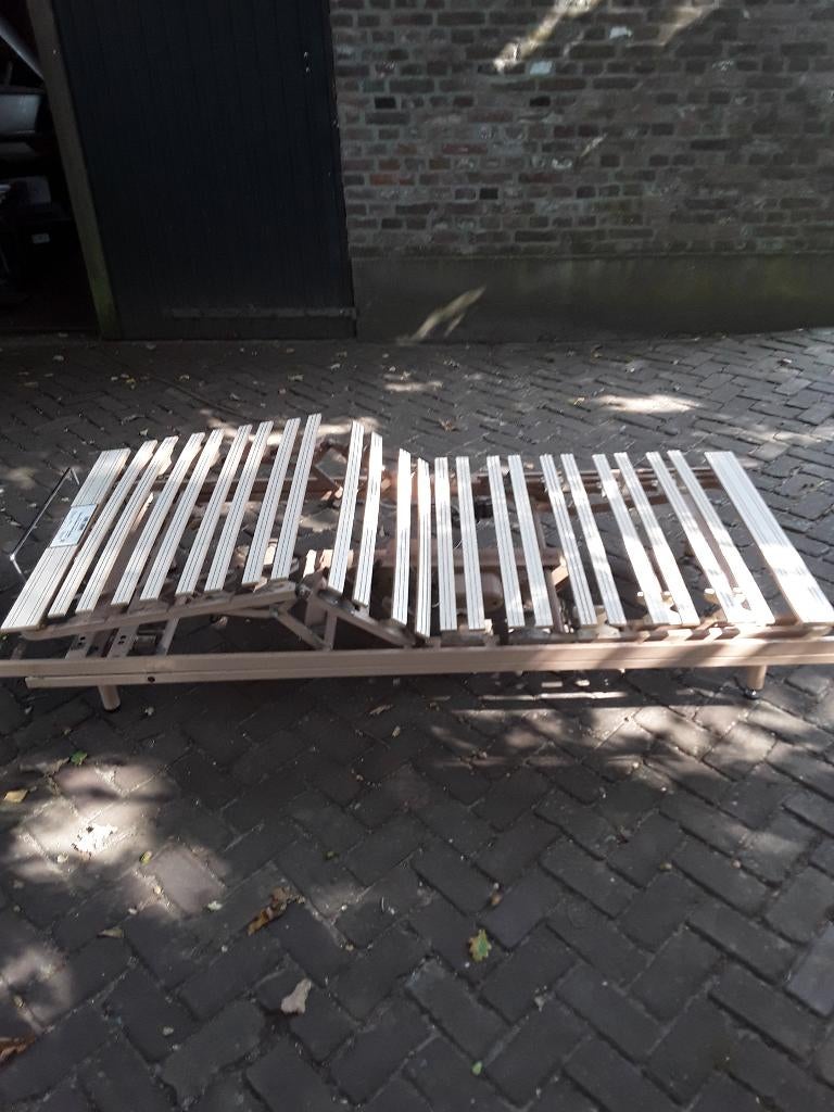 Elektrisch verstelbare lattenbodem sleep&dream, Ophalen, Gebruikt, 90 cm, Eenpersoons