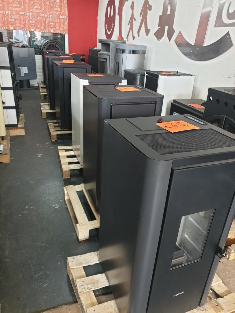 pelletkachels pelletkachel pellet kachel, Huis en Inrichting, Kachels, Nieuw, Allesbrander, Ophalen of Verzenden