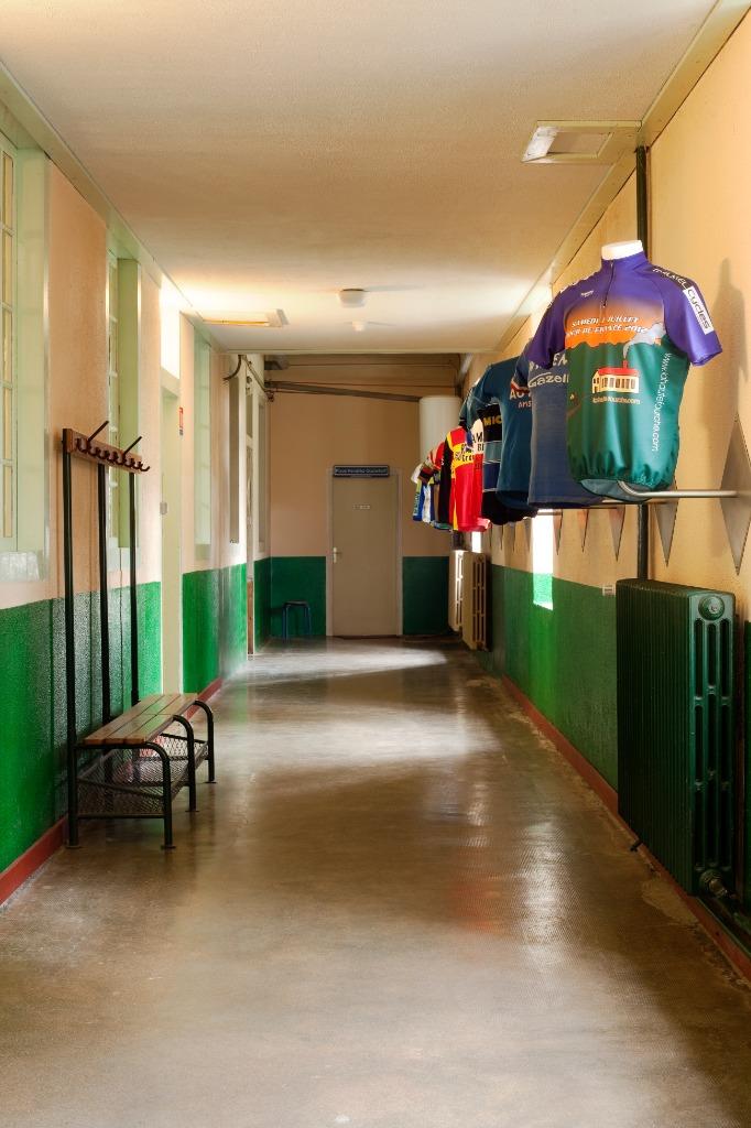 Herberg te koop in de Vogezen., Huizen en Kamers, Buitenland, Overige soorten, Frankrijk, 20 kamers, 300 m²