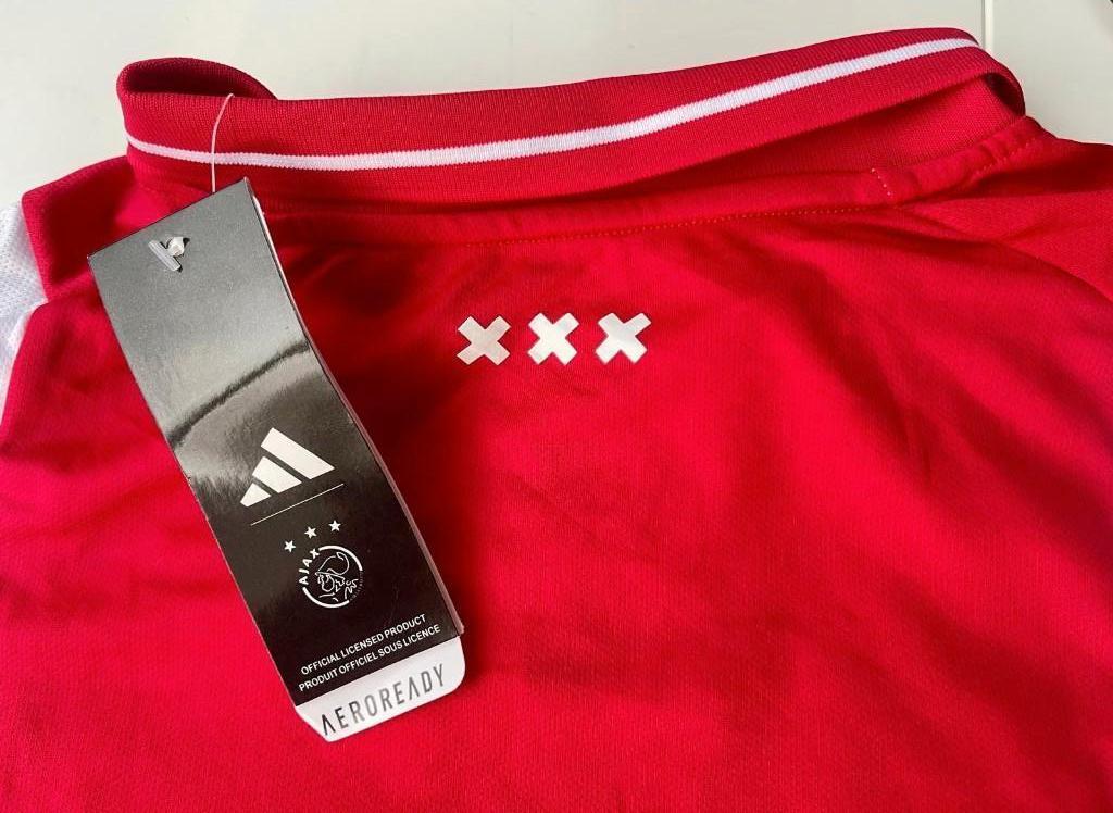 Gloednieuw AJAX-shirt cadeau AJAX top brand new AJAX-trikot, Maat M, Ophalen of Verzenden, Nieuw, Shirt