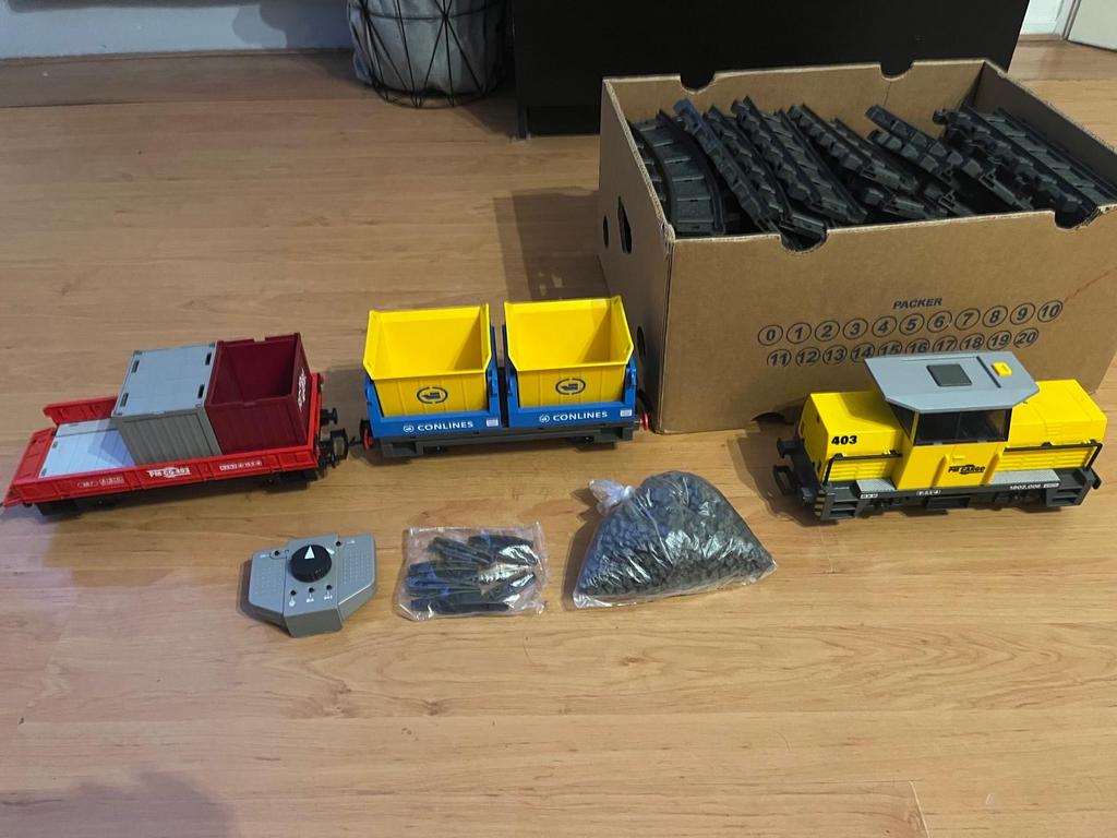 MP Cargo Trein met Afstandsbediening + Rails, Overige merken, Gelijkstroom, Ophalen of Verzenden, Analoog