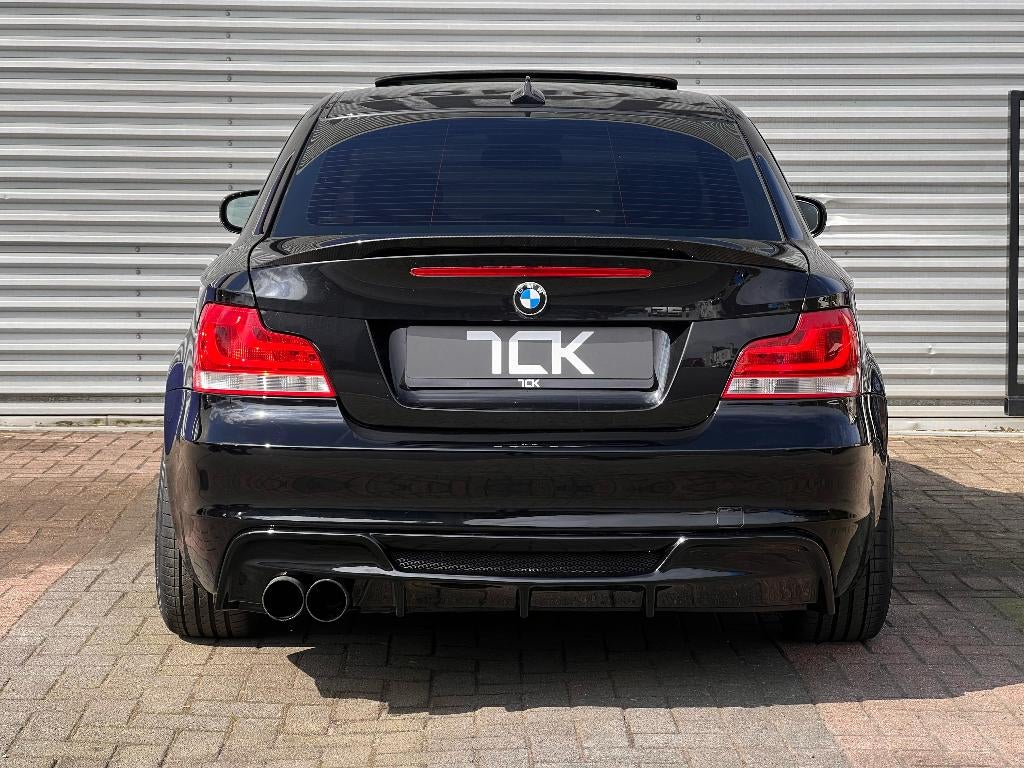 BMW 1 Serie E82 | 2011 | N55 | DCT | Zeer compleet | 306PK, Auto's, BMW, Achterwielaandrijving, Zwart, 4 stoelen, Zwart