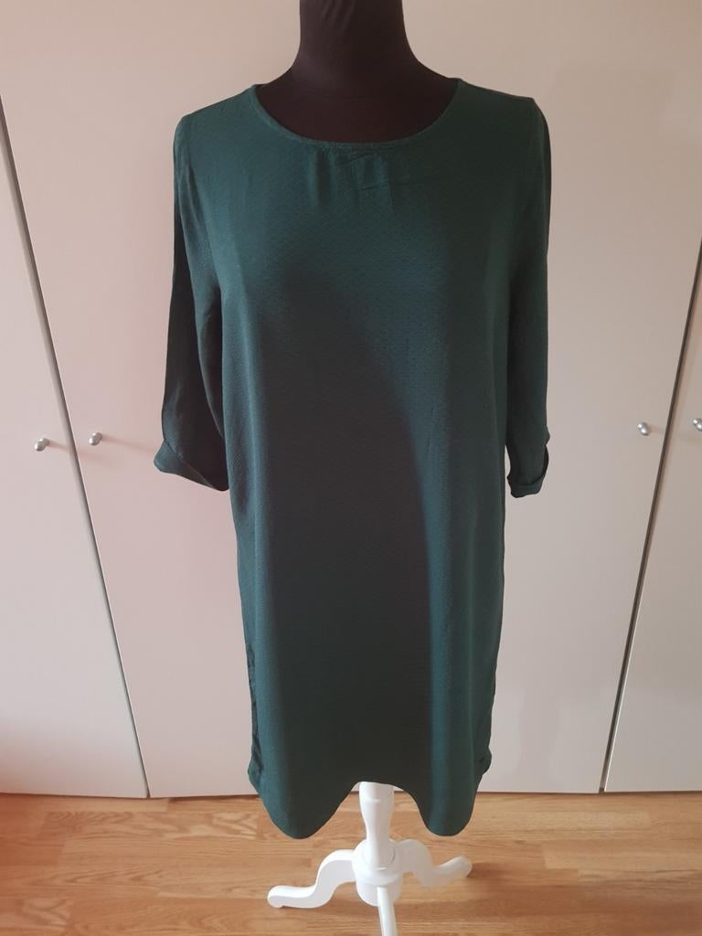 Groene Distrikt jurk - maat L ***zgan***, Maat 42/44 (L), Ophalen of Verzenden, Zo goed als nieuw, Boven de knie