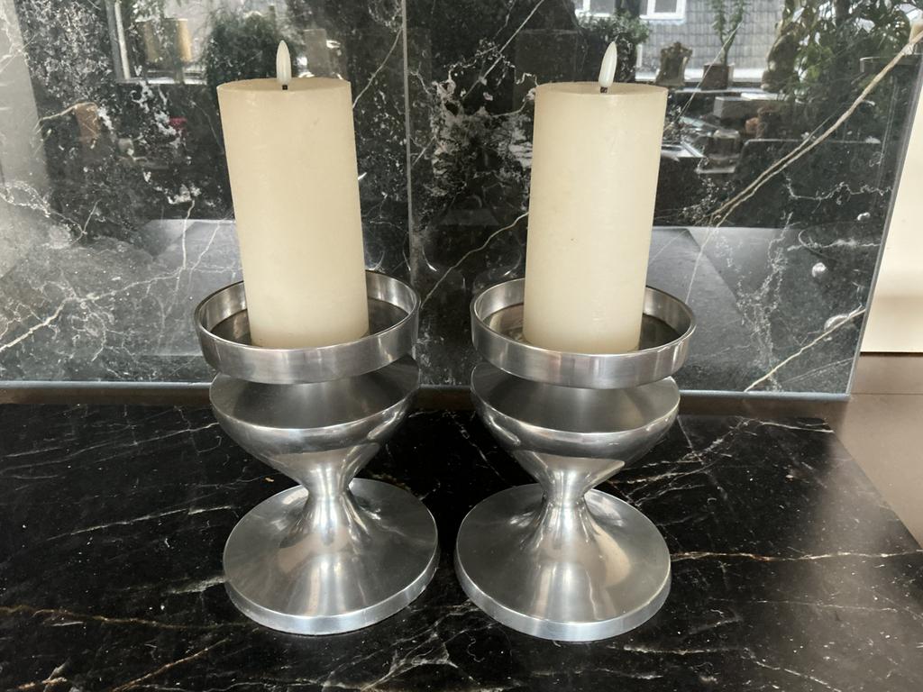 Kandelaars aluminium BOB bijzondere binnenhuisaccessoires, Huis en Inrichting, Woonaccessoires | Kandelaars en Kaarsen, Ophalen