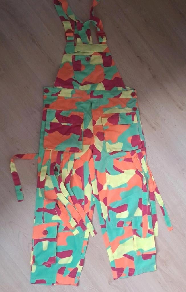 Leuke tuinbroek carnaval, Kinderen en Baby's, Carnavalskleding en Verkleedspullen, Ophalen of Verzenden, Jongen of Meisje