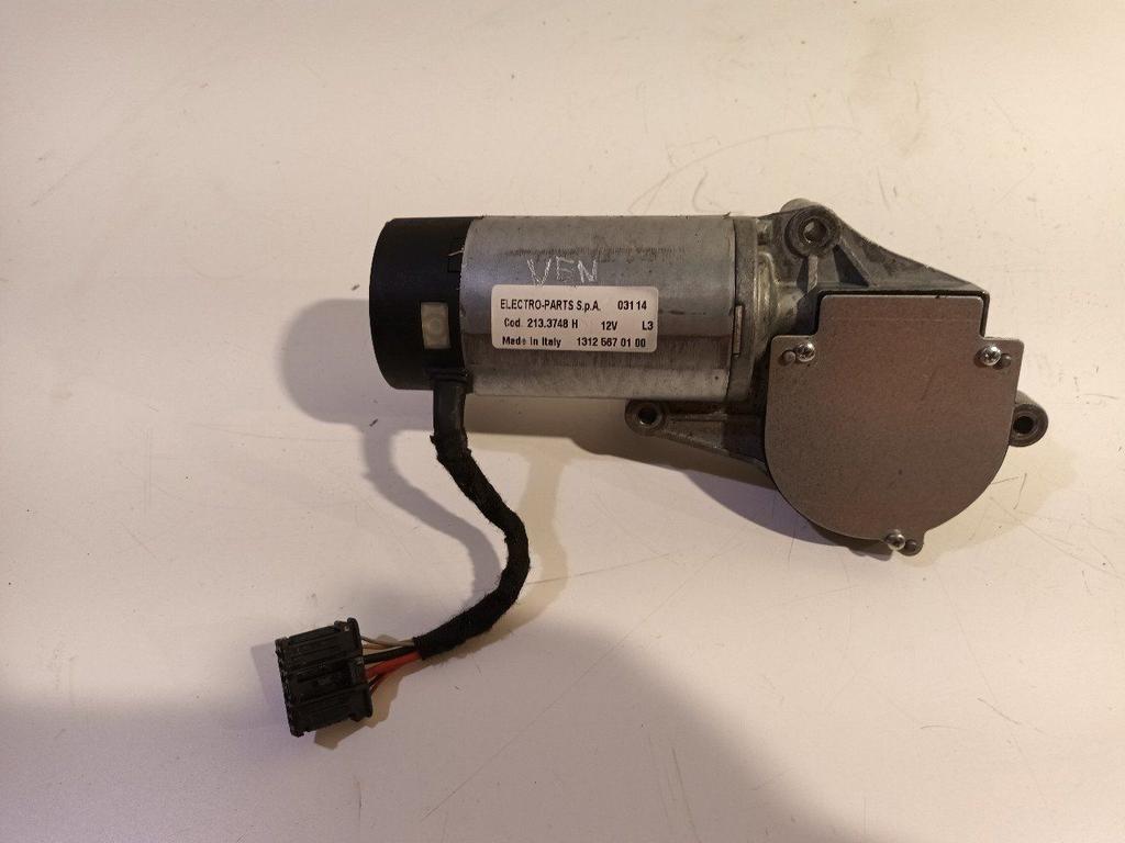 Motor open dak Fiat 500, Auto-onderdelen, Onderdelen@venauto.nl, Van der Ven Autorecycling B.V., Gebruikt, Ettenseweg 76, 4706 PB Roosendaal, The Netherlands