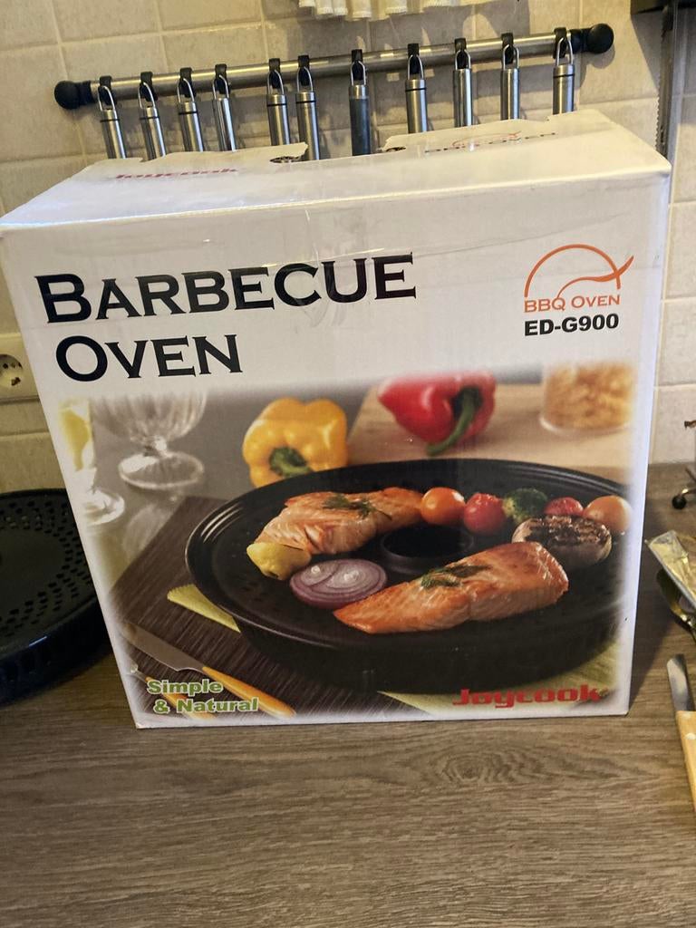 Te koop bbq oven, Ophalen, Nieuw, 4 t/m 7 personen