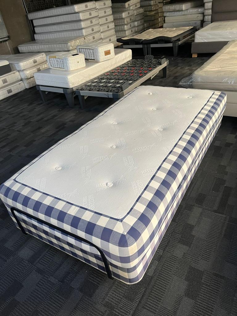 Hastens adjustable 105x210 boxspring elektrisch verstelbaar, Ophalen, Verstelbaar, Tweepersoons, Zo goed als nieuw