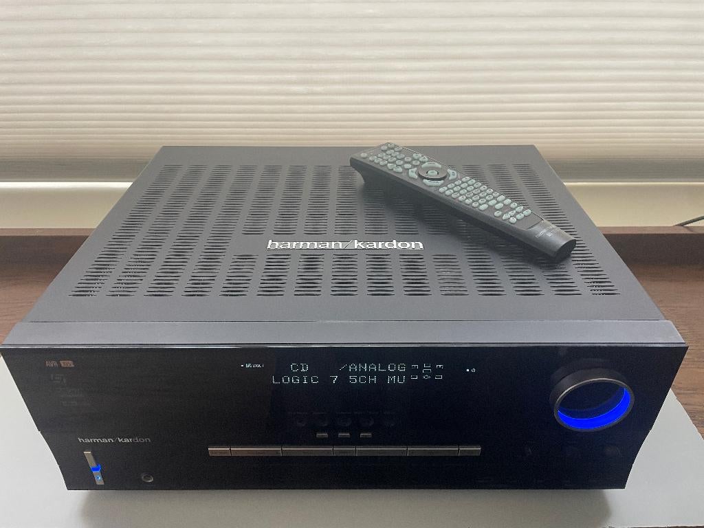 D906 Harman Kardon Versterker AVR 135/230, Audio, Tv en Foto, Versterkers en Receivers, Ophalen of Verzenden, Gebruikt, 60 tot 120 watt