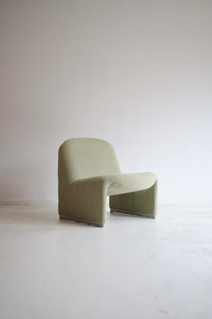 Alky fauteuil Giancarlo Piretti, Huis en Inrichting, Fauteuils, Ophalen, 100 tot 125 cm, Design, Zo goed als nieuw