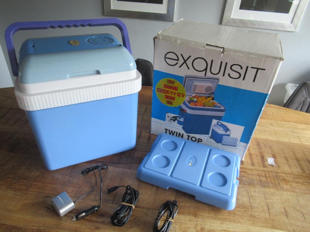 24 liter Electrische uitgebreide Koelbox op stroom + 12 volt, Caravans en Kamperen, Koelboxen, Ophalen of Verzenden, Zo goed als nieuw