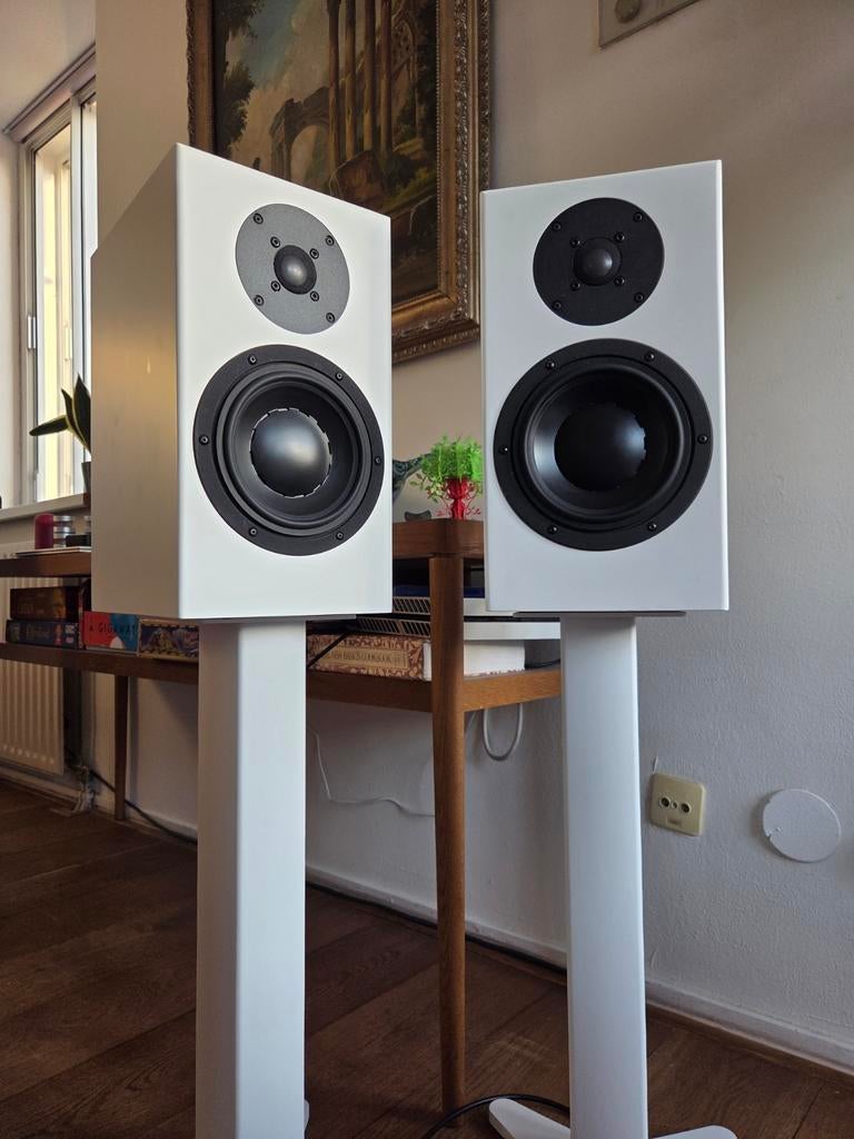 Totem signature one, Overige merken, Ophalen of Verzenden, Zo goed als nieuw, 120 watt of meer