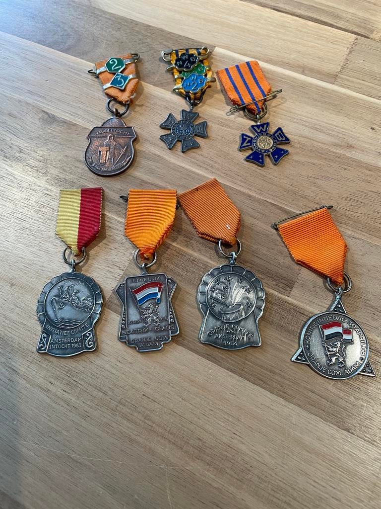 Diverse medailles; avond4daagse, oranje comite, sinterklaas, Ophalen of Verzenden, Overige materialen, Nederland
