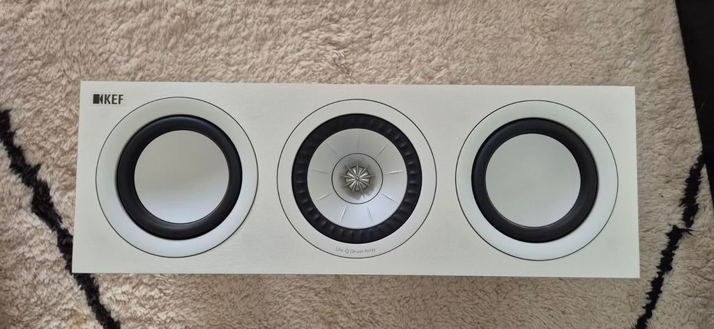 KEF Q250c center speaker in wit, Overige merken, Ophalen of Verzenden, Zo goed als nieuw, 60 tot 120 watt