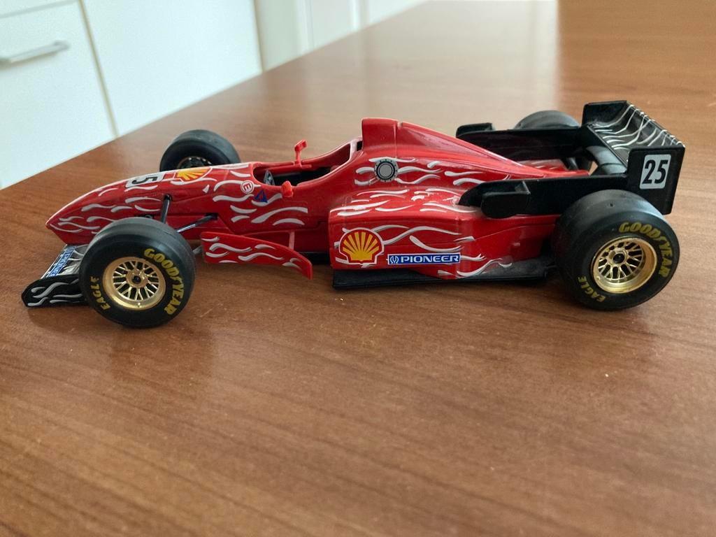 F1 Formule auto.Ferrari., Ophalen, Zo goed als nieuw, Bburago