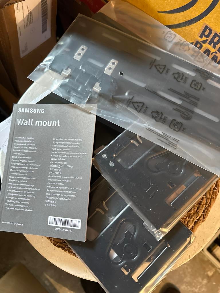 Samsung Slim Fit Wall Mount, Ophalen of Verzenden, Nieuw