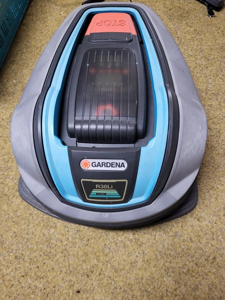 Gardena R38Li robotmaaier, Ophalen