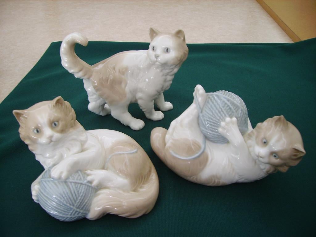 Lladro katten, Verzamelen, Beelden en Beeldjes, Ophalen, Zo goed als nieuw, Dier