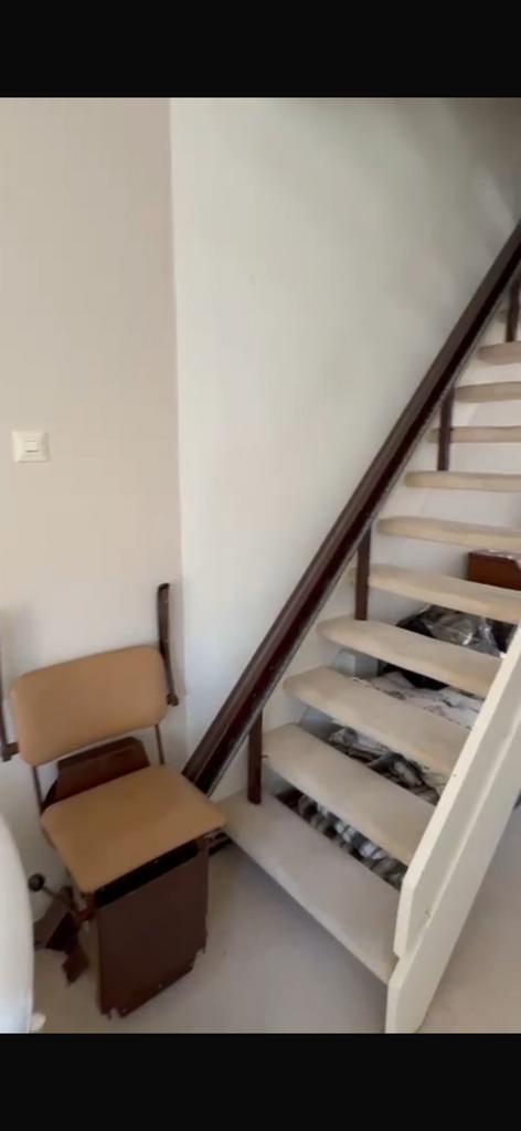 Gratis traplift (Ijzer), Diversen, Trapliften, Ophalen, Gebruikt