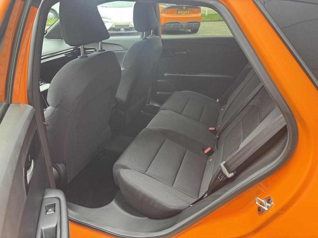 MG 4 Comfort 64 kWh Carplay | Cimate Control | LED |, Auto's, MG, Automaat, 12 maanden, Gebruikt, Origineel Nederlands