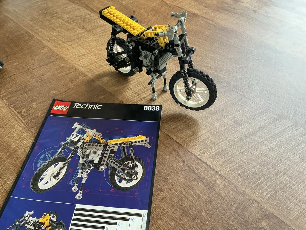 LEGO Technic 8838 Motorfiets met handleiding, Ophalen, Gebruikt, Jongen of Meisje