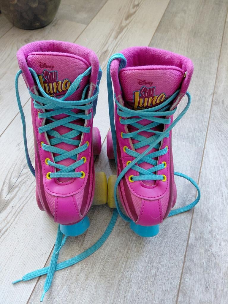 Te koop, nette gebruikte rolschaatsen. Disney maat 30/31, Kinderen en Baby's, Speelgoed | Buiten | Rolschaatsen, Ophalen, Gebruikt