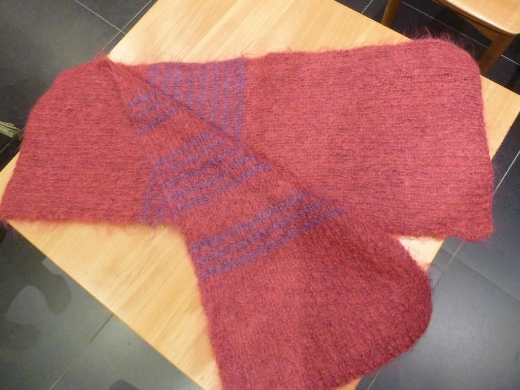 HANDGEBREIDE SJAAL WOL, Ophalen of Verzenden, Nieuw, Maat 42/44 (L), Sjaal